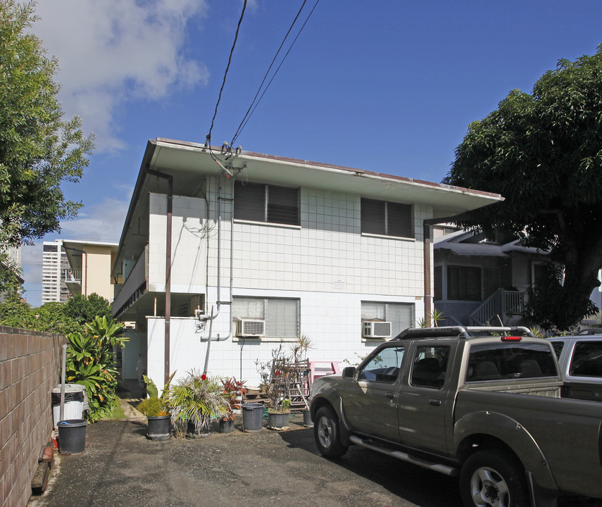 814 Hausten St in Honolulu, HI - Building Photo