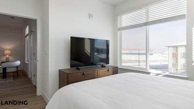 10670 Jake Jabs Blvd, Unit 1311 in Longmont, CO - Foto de edificio - Building Photo