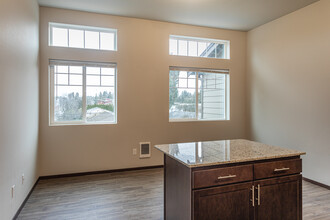 Mulberry Place in Olympia, WA - Building Photo - Interior Photo