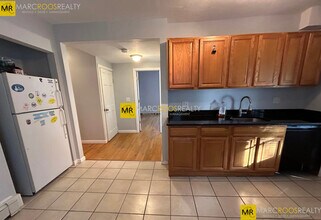 40 Plymouth St, Unit 2 in Cambridge, MA - Building Photo - Building Photo