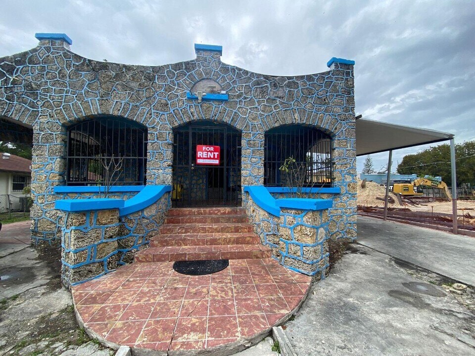3320 NW 5th Ave in Miami, FL - Building Photo