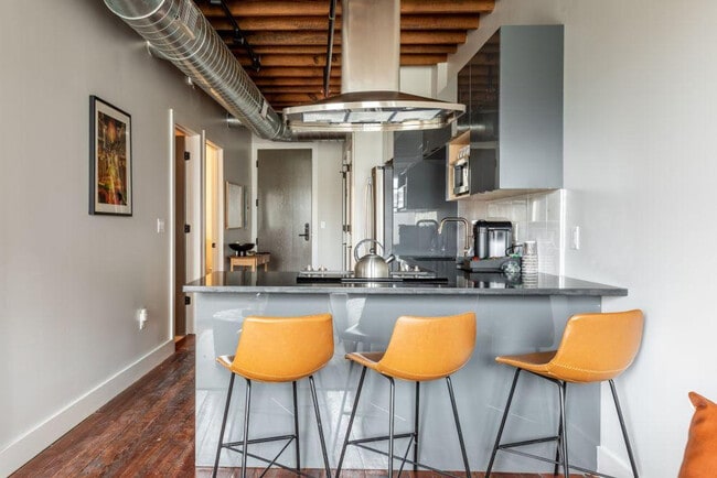315 Girod St in New Orleans, LA - Building Photo - Building Photo