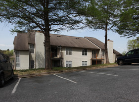 Pointe Lanier Apartments