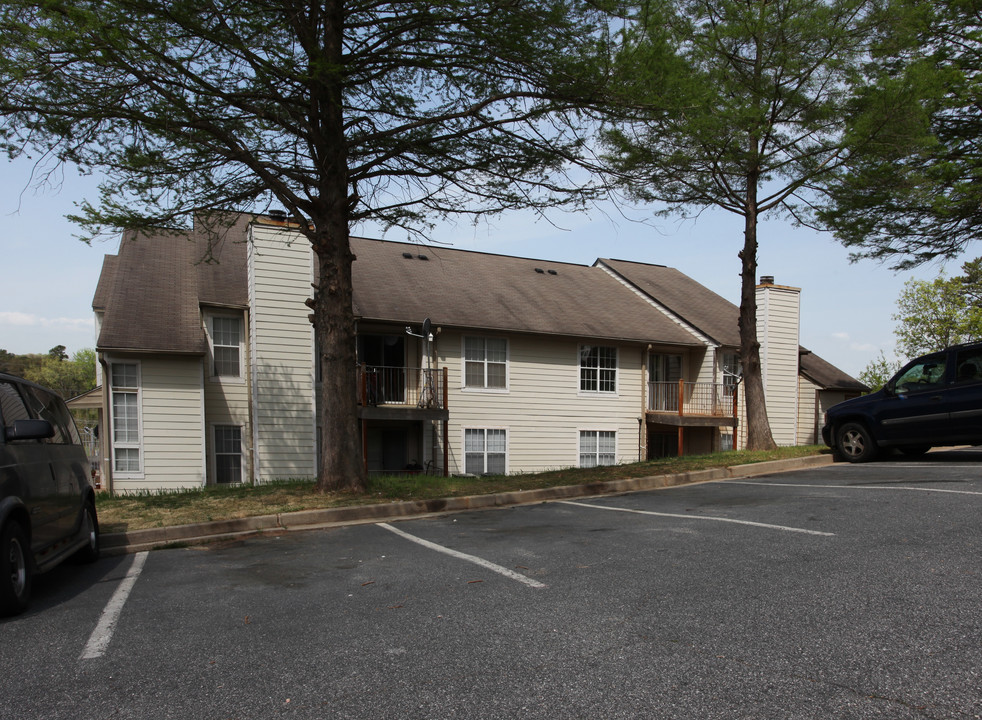 Pointe Lanier in Gainesville, GA - Building Photo