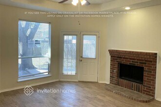 1225 Clear Creek Dr in Mesquite, TX - Foto de edificio - Building Photo