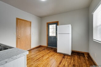 618 N Ashland Ave in Green Bay, WI - Building Photo - Building Photo