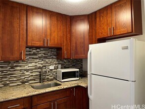 1535 Pensacola St in Honolulu, HI - Foto de edificio - Building Photo