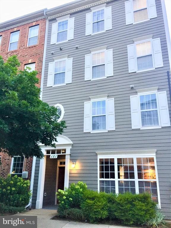 151 Chevy Chase St