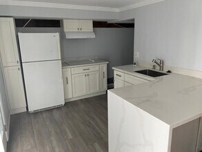 520 Fathom Dr in San Mateo, CA - Building Photo - Building Photo