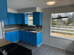 5321 47th Ave SW in Seattle, WA - Building Photo - Building Photo