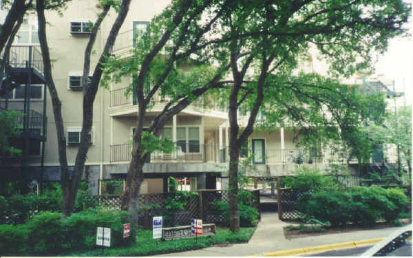 Tom Green Condominiums in Austin, TX - Building Photo