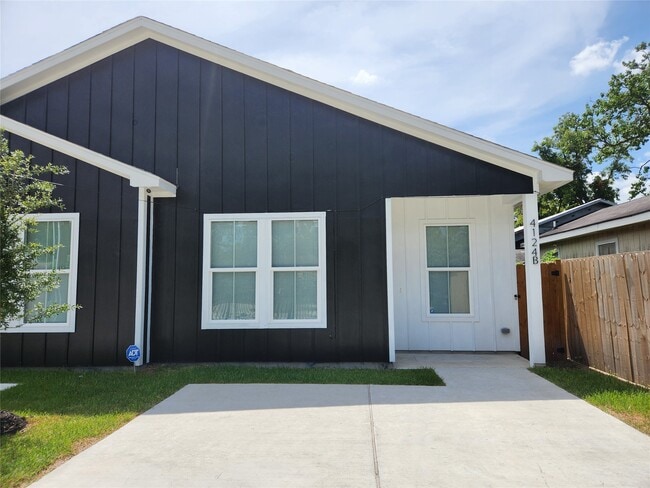 property at 4124 Vaughn St