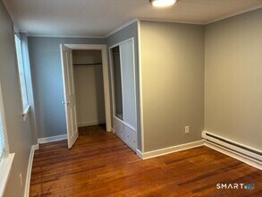 444 West St in Bristol, CT - Building Photo - Building Photo