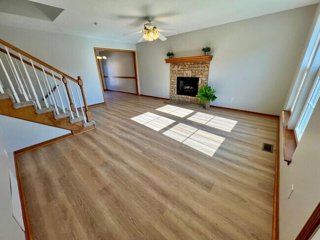 1344 N Ridge Pkwy in Olathe, KS - Building Photo - Building Photo