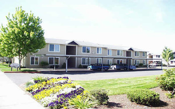 Alexan Park Commons in Gresham, OR - Building Photo - Building Photo