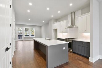 302 Gibson St SE in Atlanta, GA - Building Photo - Building Photo