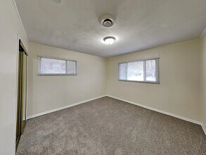 112 Nashua St in Park Forest, IL - Building Photo - Building Photo