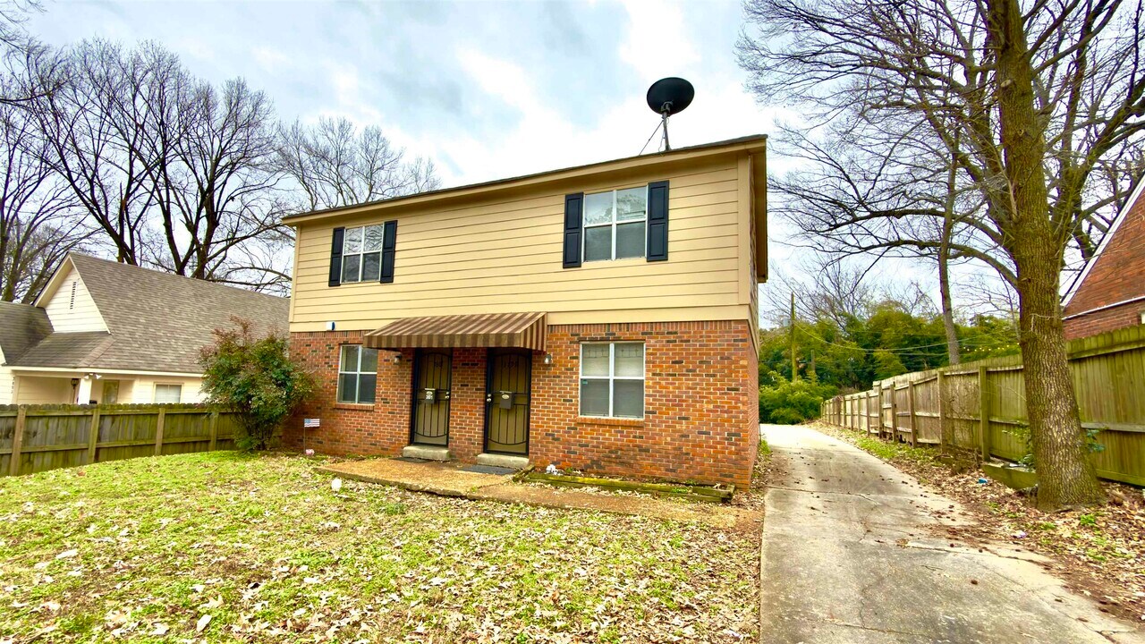 3799 Carnes Ave in Memphis, TN - Building Photo