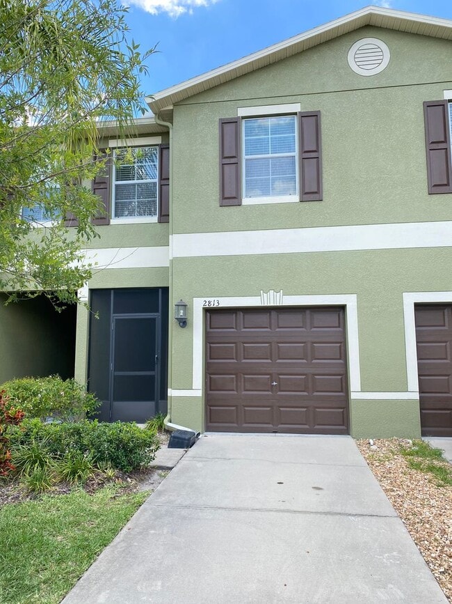 property at 2813 Lantern Hill Ave