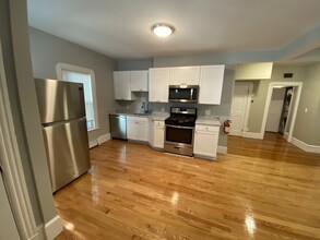 73 Hall Ave, Unit #1 in Somerville, MA - Building Photo - Building Photo