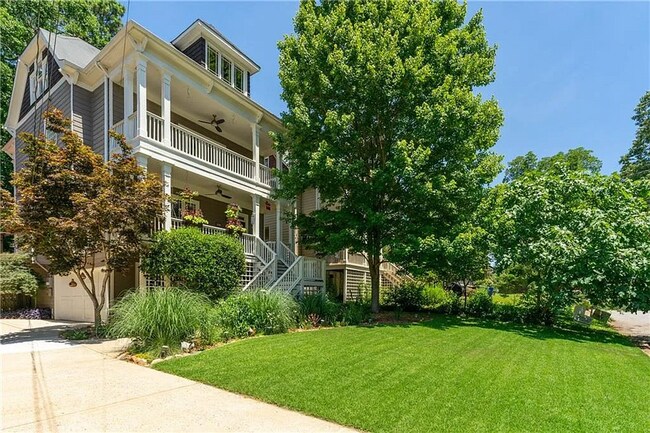 property at 891 Paoli Ave SE