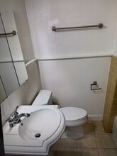 1575 N Colonial Ter, Unit 304 in Arlington, VA - Building Photo - Building Photo