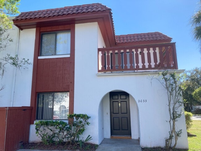property at 2033 Oak Meadow Cir