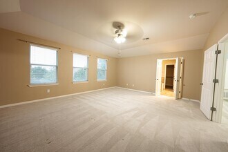 9517 Eagle Knoll Dr in Austin, TX - Building Photo - Building Photo