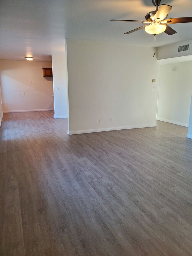 1110 5th St in Coronado, CA - Building Photo - Building Photo