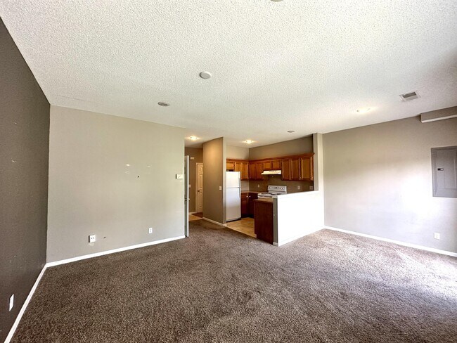 10325 Parkview Ave photo'