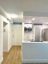 1045 10th St in Miami Beach, FL - Building Photo - Building Photo