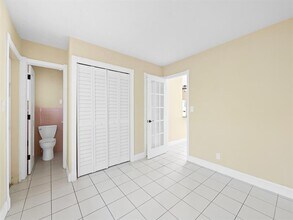 1219 NE 14th Ave in Fort Lauderdale, FL - Foto de edificio - Building Photo