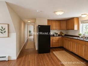 105 Cony St in Augusta, ME - Building Photo - Building Photo