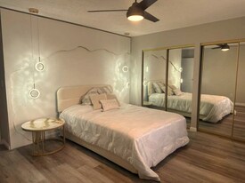 109 Glen Oak Dr in Henderson, NV - Building Photo