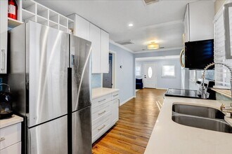 34 Shoreland Terrace in Middletown, NJ - Building Photo - Building Photo