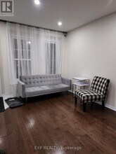 8822 Sheppard Ave E in Toronto, ON - Building Photo - Building Photo