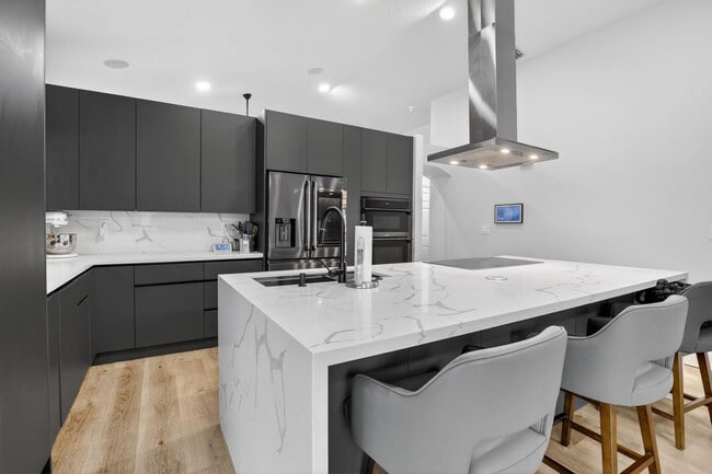 1051 NW 124th Terrace