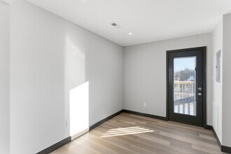 111 Macy Wy in Lenoir City, TN - Building Photo - Building Photo