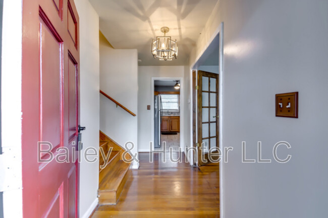 305 Cativo Dr SW in Atlanta, GA - Building Photo - Building Photo