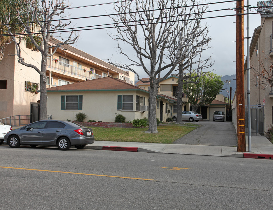 632-634 S Lake St in Burbank, CA - Building Photo