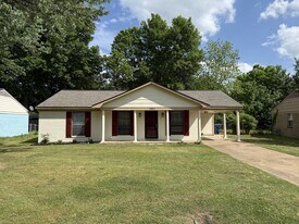 2881 Normandy Dr in Horn Lake, MS - Building Photo