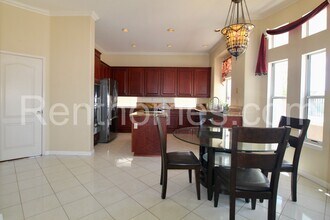 11743 Windcrest Ln in San Diego, CA - Building Photo - Building Photo
