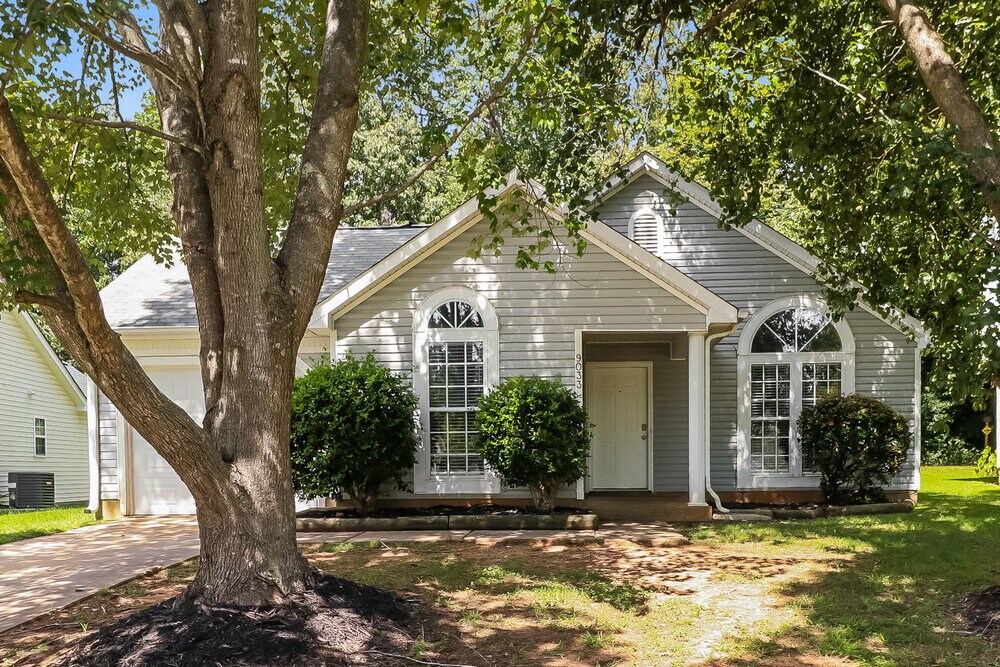 9033 Shenington Pl in Charlotte, NC - Building Photo