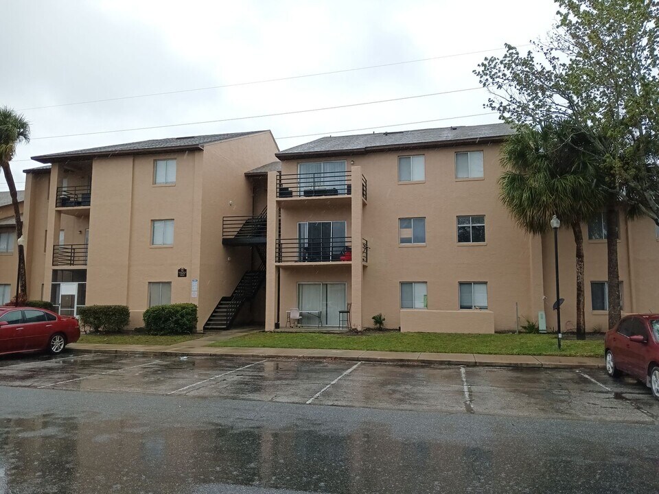 5214 Via Hacienda Cir in Orlando, FL - Building Photo