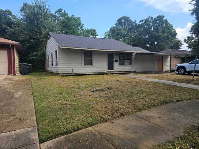 5922 Southlea St in Houston, TX - Building Photo - Building Photo