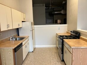 706 Broadway #506, Unit 700 Broadway #506 in Kansas City, MO - Building Photo - Building Photo