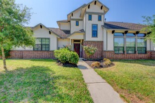 25151 Alina Ln in Spring, TX - Building Photo