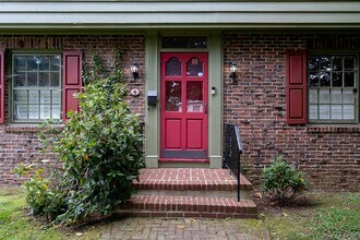 6 E Chestnut St in Bordentown, NJ - Building Photo - Building Photo