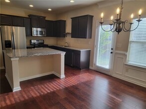 2707 Morgan Glen Rd NE in Buford, GA - Building Photo - Building Photo