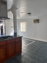 519 S Bonnie Beach Pl in Los Angeles, CA - Foto de edificio - Building Photo